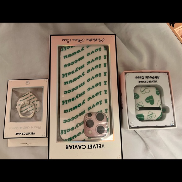 Velvet caviar brand new never opened iPhone 13 pro max case and accessories - Picture 5 of 7